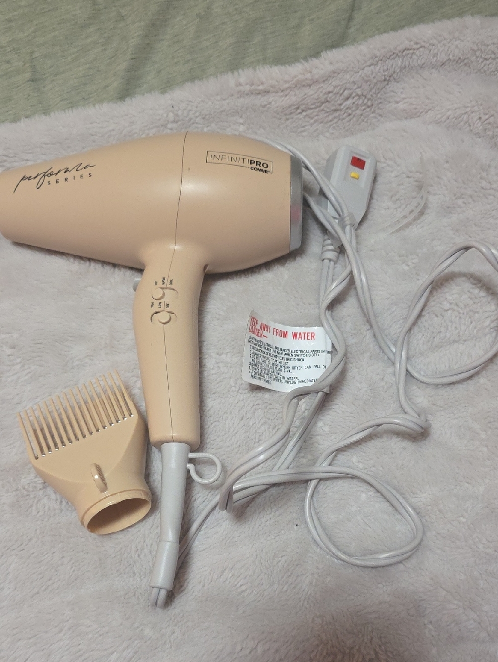 💫InfinitiPRO by Conair Beige Performance Series Hair Dryer